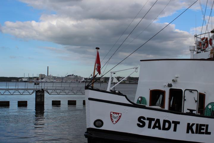 Weser-Kurier "Erstanlauf der
„MSC Grandiosa“"