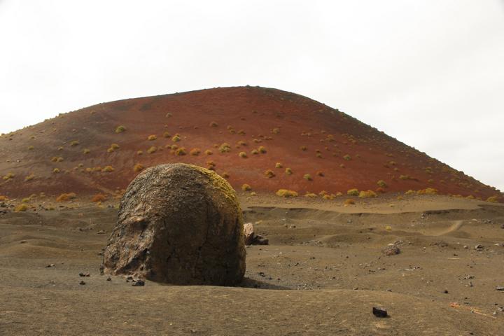 Eine Lavabombe auf den Kanaren